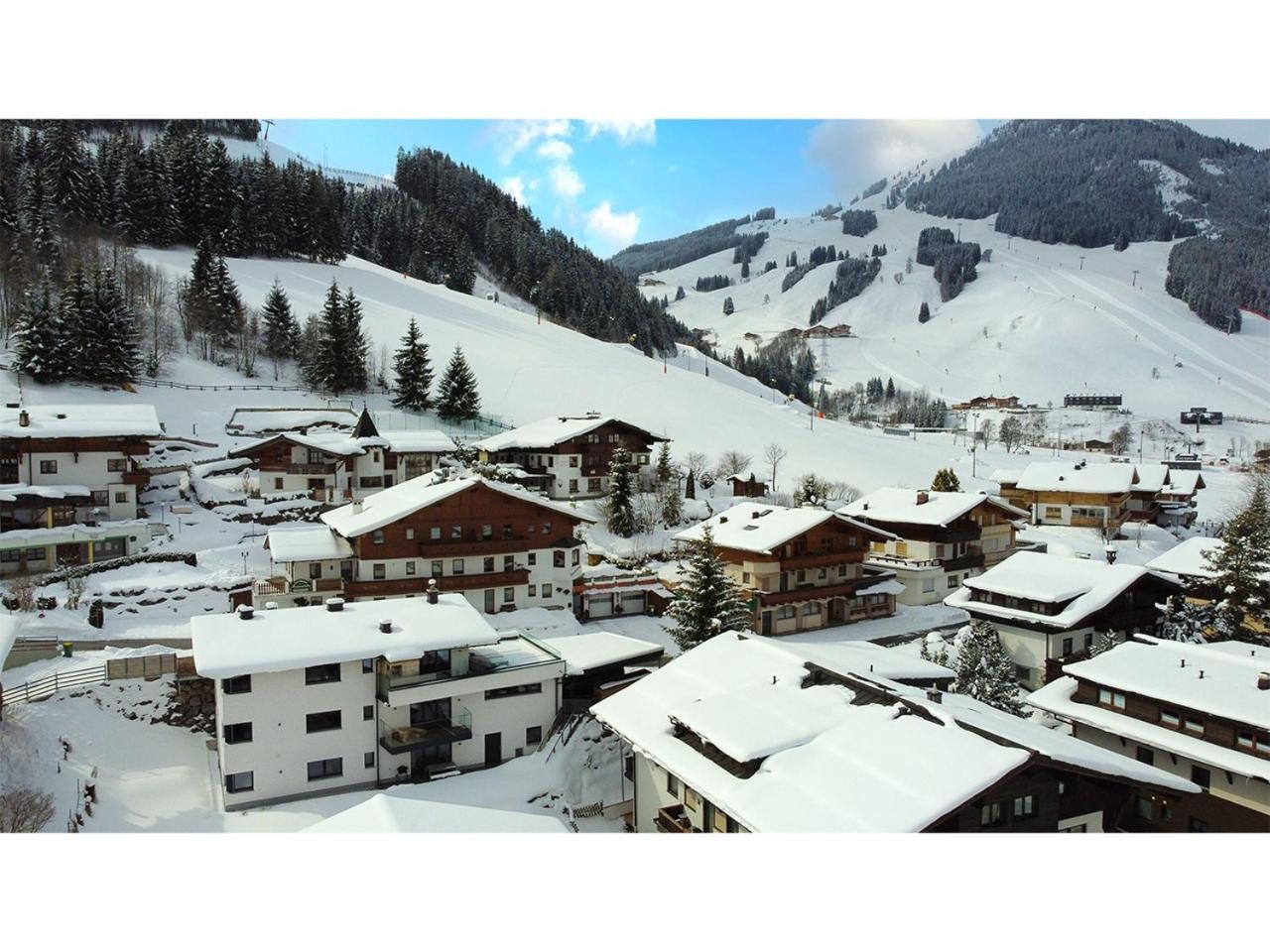 Ferienwohnungen Falkenstein Hinterglemm Saalbach-Hinterglemm Pokoj fotografie